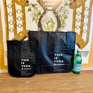 🍋 2 Lululemon matching reusable shopping bags in excellent condition.